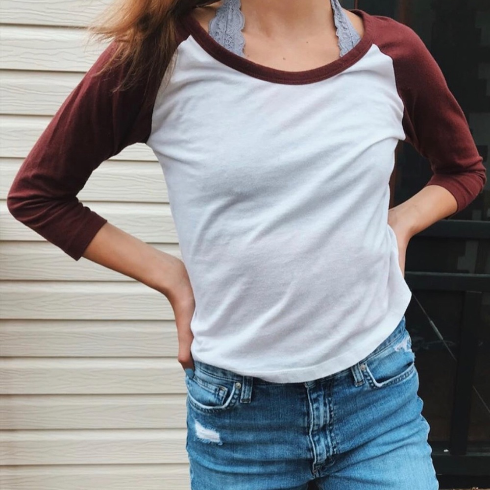 Baseball tee